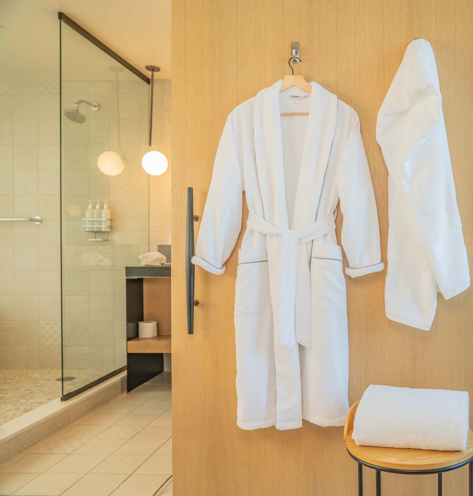 2-Piece Hotel Robes - Image 3